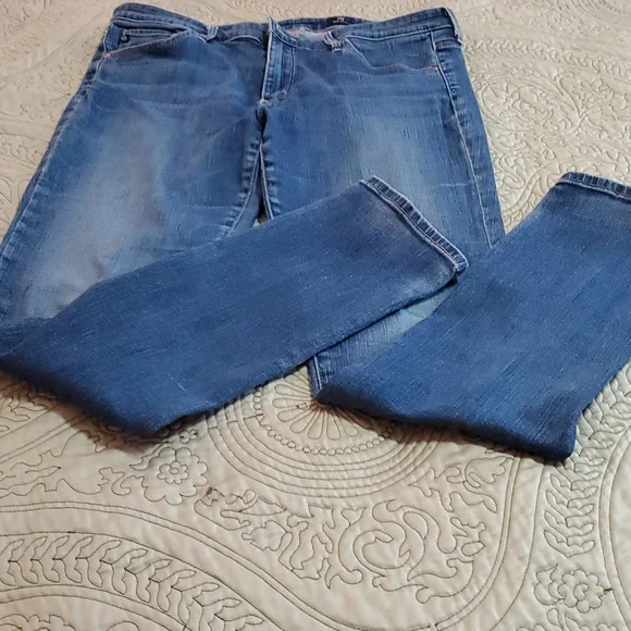 Jeans - Picture 1 of 6